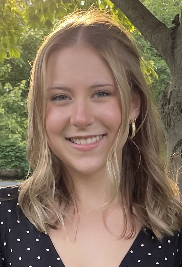 Emily Ouellette, Graduate Student (Medicinal Chemistry)